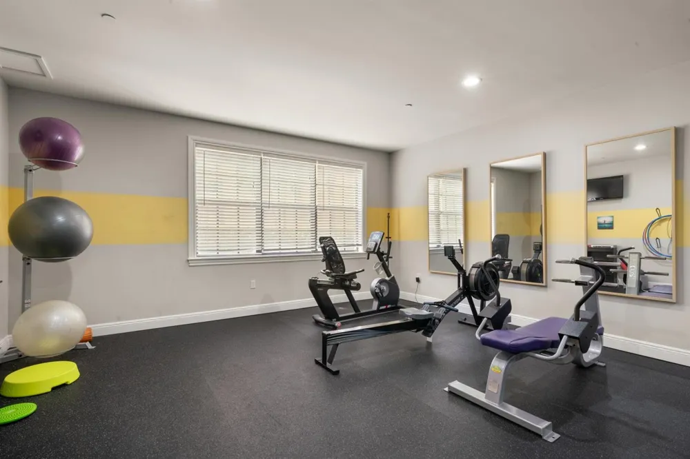 2351 Lakeview Drive #209 Sebring, FL 33870