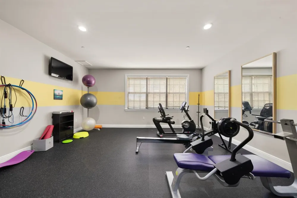 2351 Lakeview Drive #209 Sebring, FL 33870