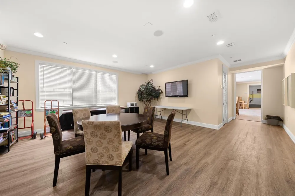 2351 Lakeview Drive #209 Sebring, FL 33870