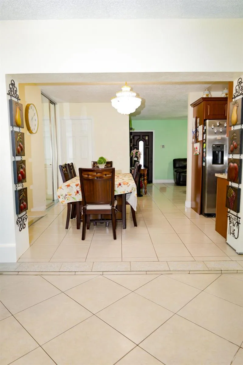 3335 10th Avenue Palm Springs, FL 33461