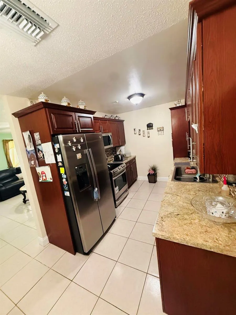 3335 10th Avenue Palm Springs, FL 33461