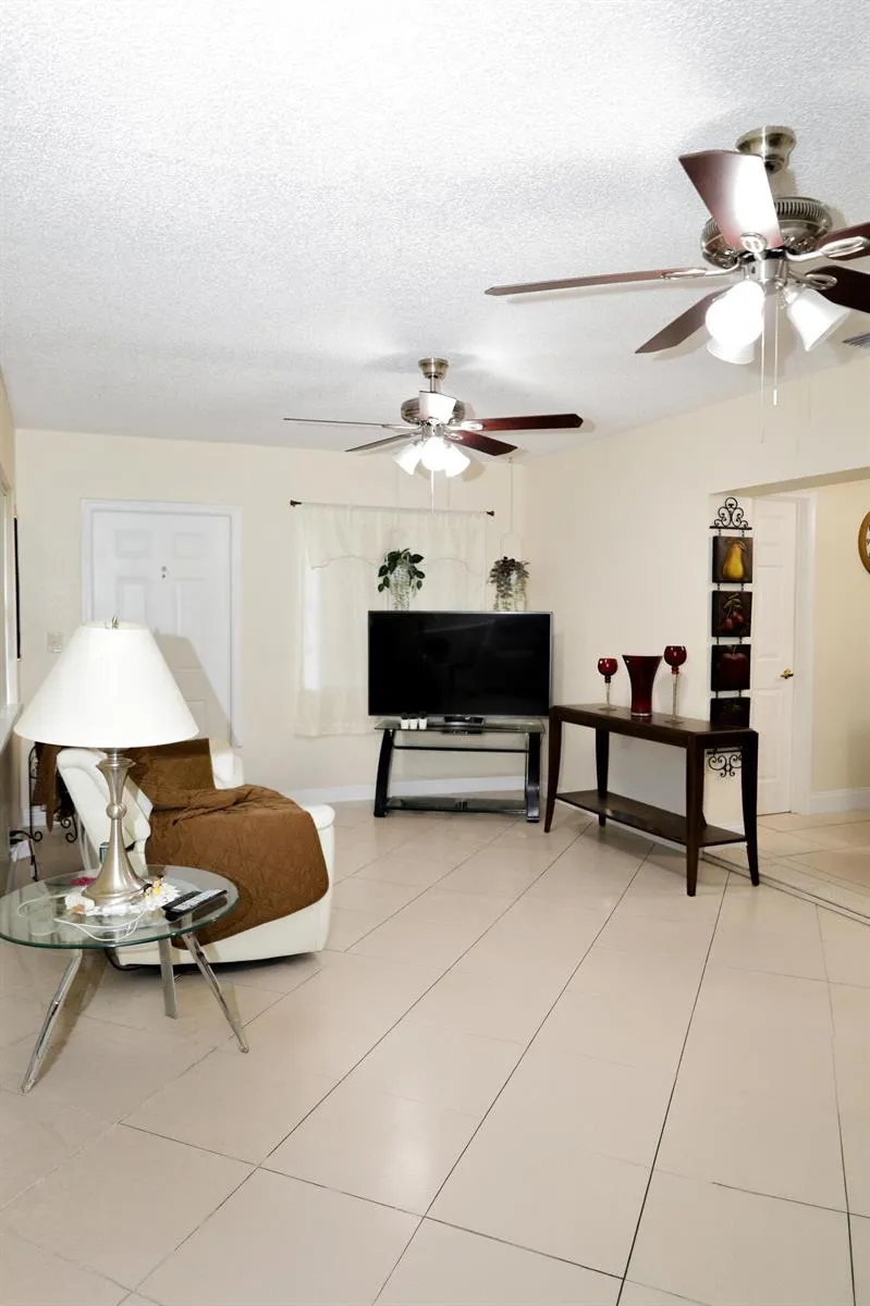 3335 10th Avenue Palm Springs, FL 33461