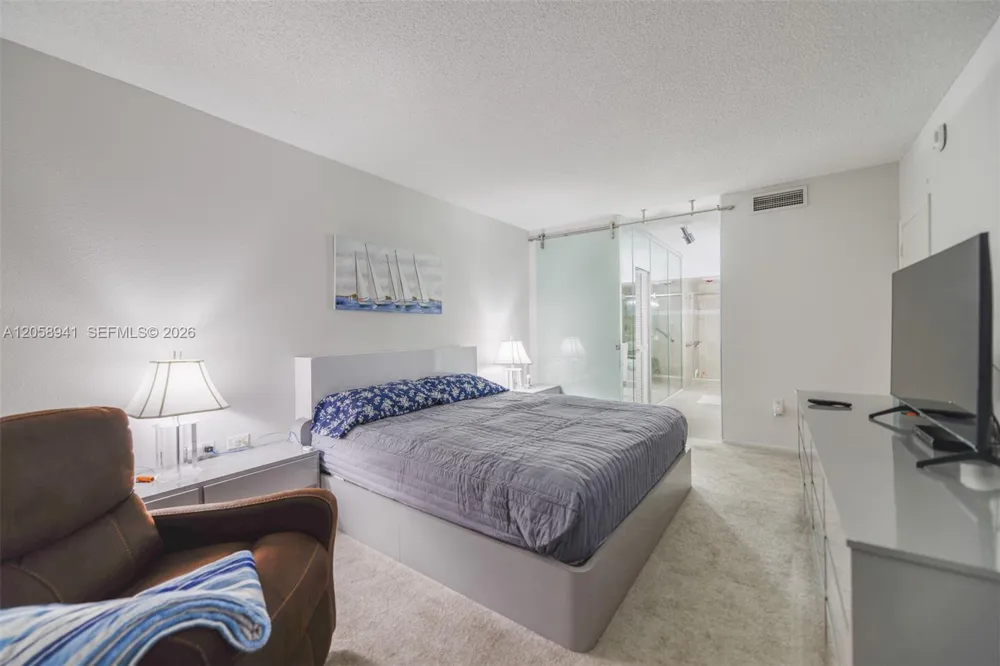 1980 S Ocean Dr #5E Hallandale Beach, FL 33009