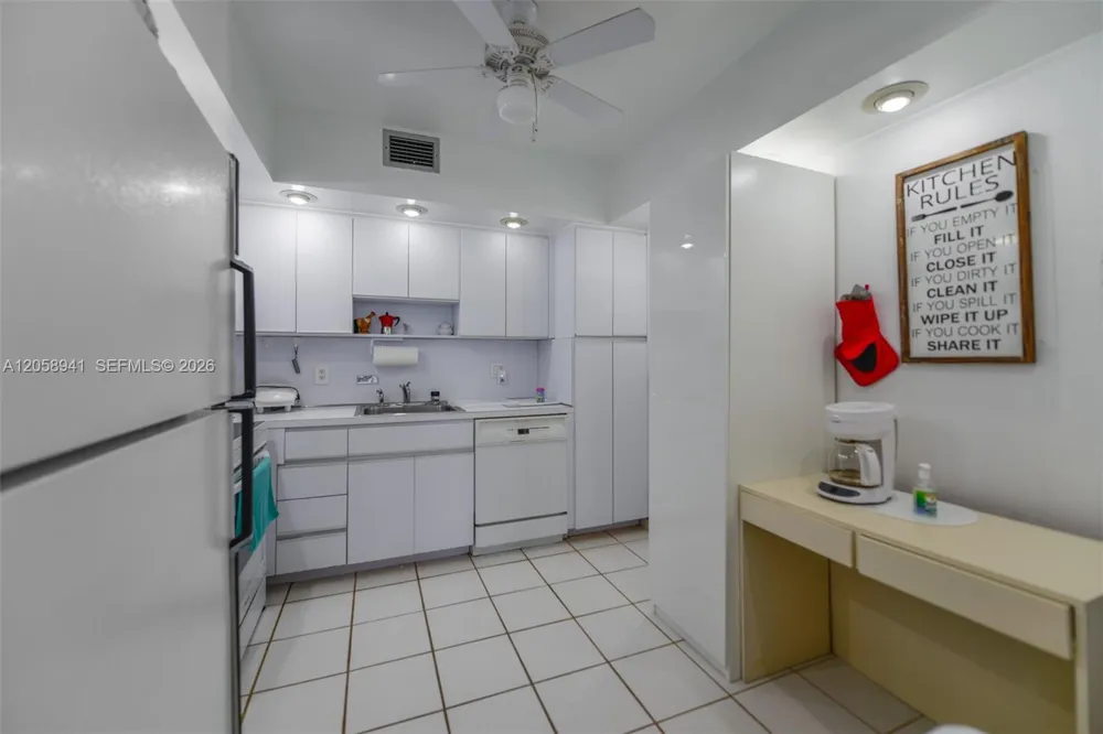 1980 S Ocean Dr #5E Hallandale Beach, FL 33009