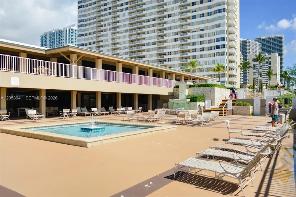 1980 S Ocean Dr #5E Hallandale Beach, FL 33009