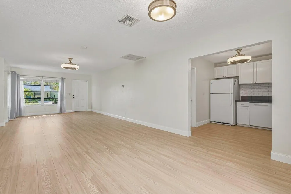 254 SW 6th Street Dania Beach, FL 33004