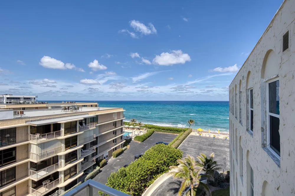 3230 S OCEAN BOULEVARD #E609 Palm Beach, FL 33480