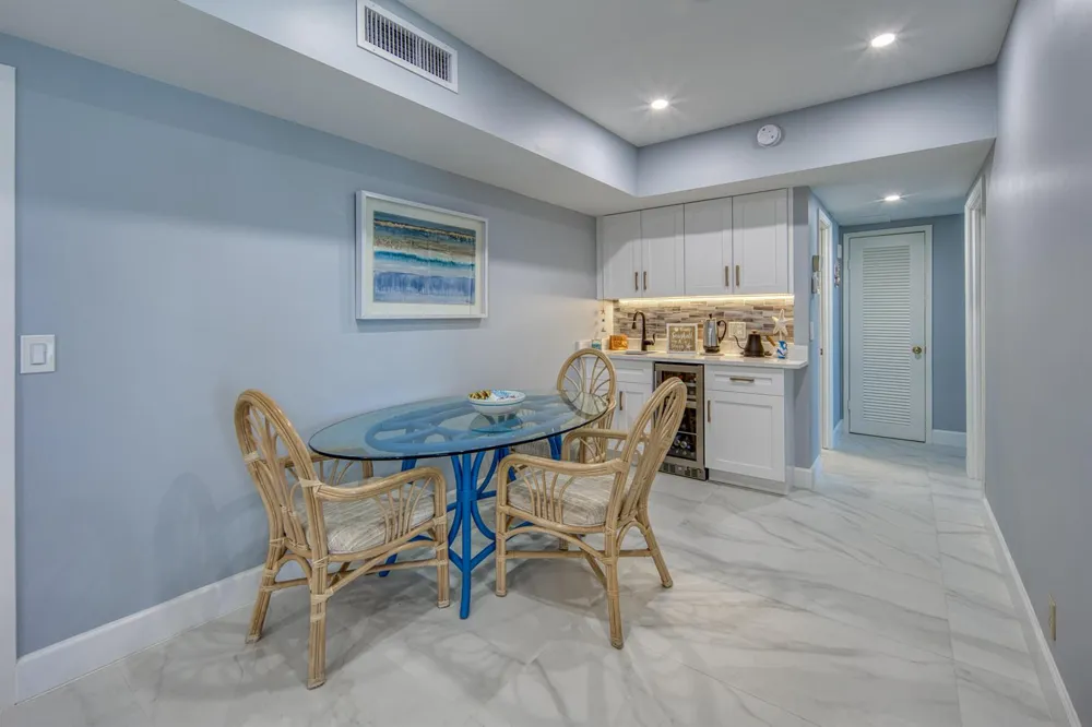 3230 S OCEAN BOULEVARD #E609 Palm Beach, FL 33480