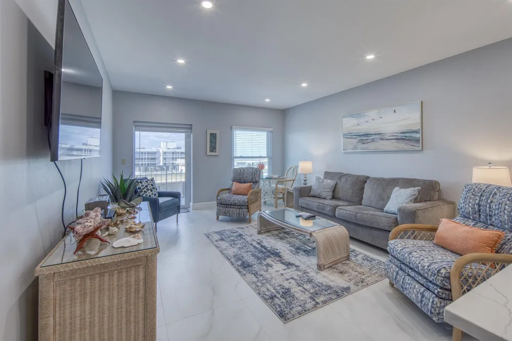 3230 S OCEAN BOULEVARD #E609 Palm Beach, FL 33480