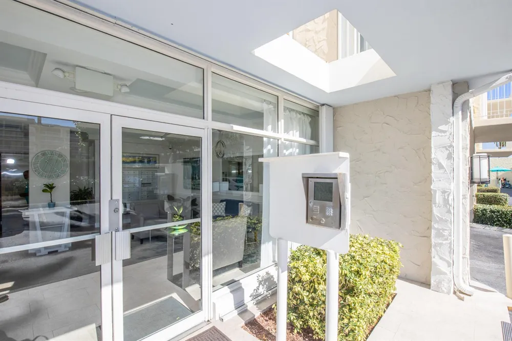 3230 S OCEAN BOULEVARD #E609 Palm Beach, FL 33480