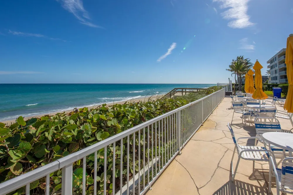 3230 S OCEAN BOULEVARD #E609 Palm Beach, FL 33480