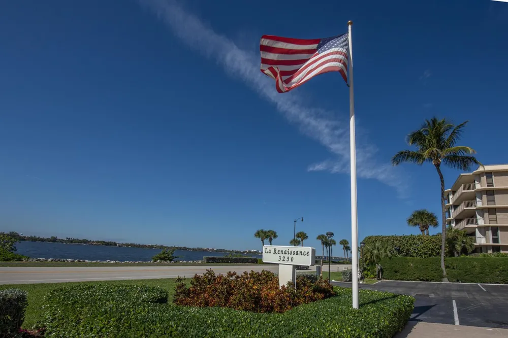 3230 S OCEAN BOULEVARD #E609 Palm Beach, FL 33480