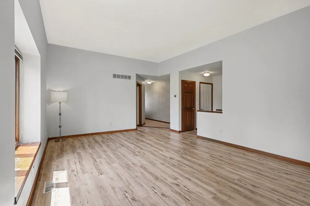 217 Parkside Drive Zeeland, MI 49464