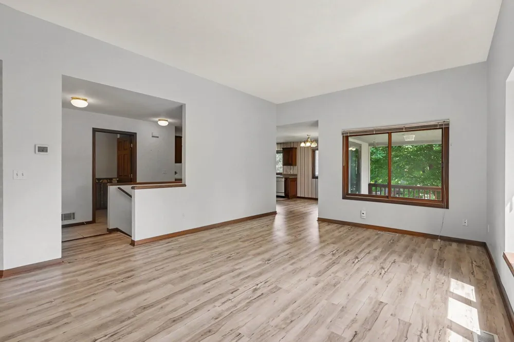 217 Parkside Drive Zeeland, MI 49464