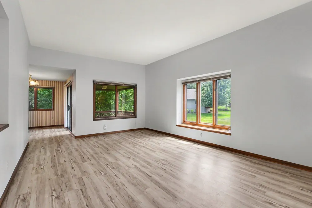 217 Parkside Drive Zeeland, MI 49464