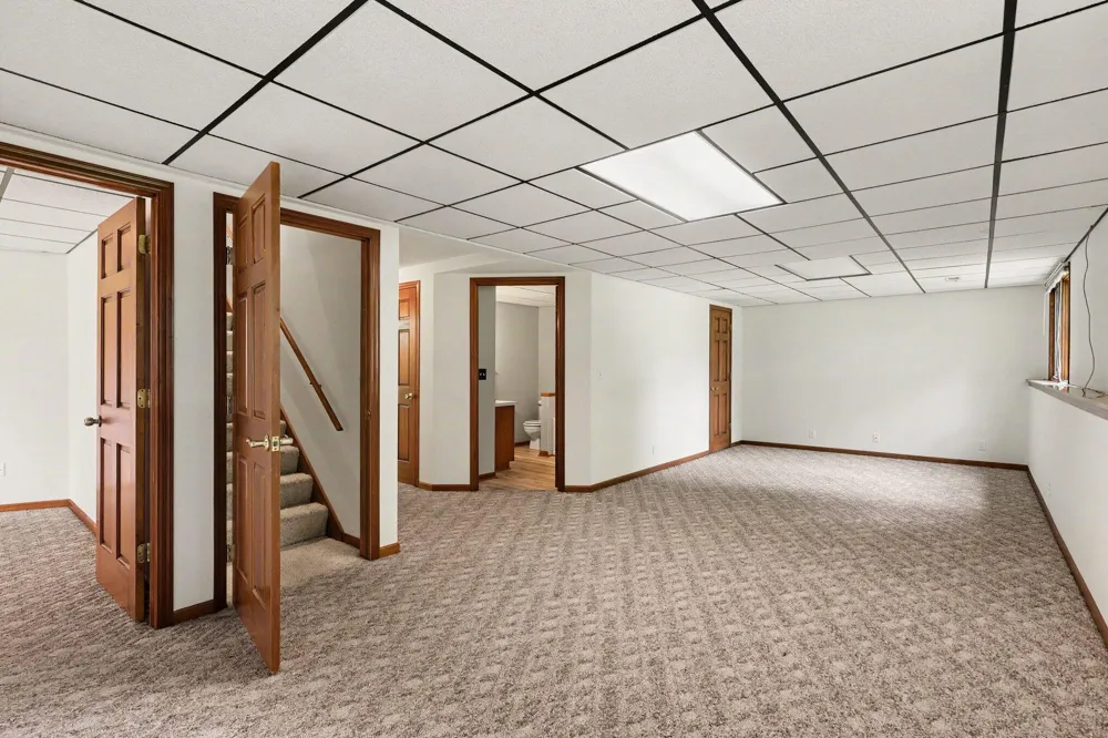 217 Parkside Drive Zeeland, MI 49464