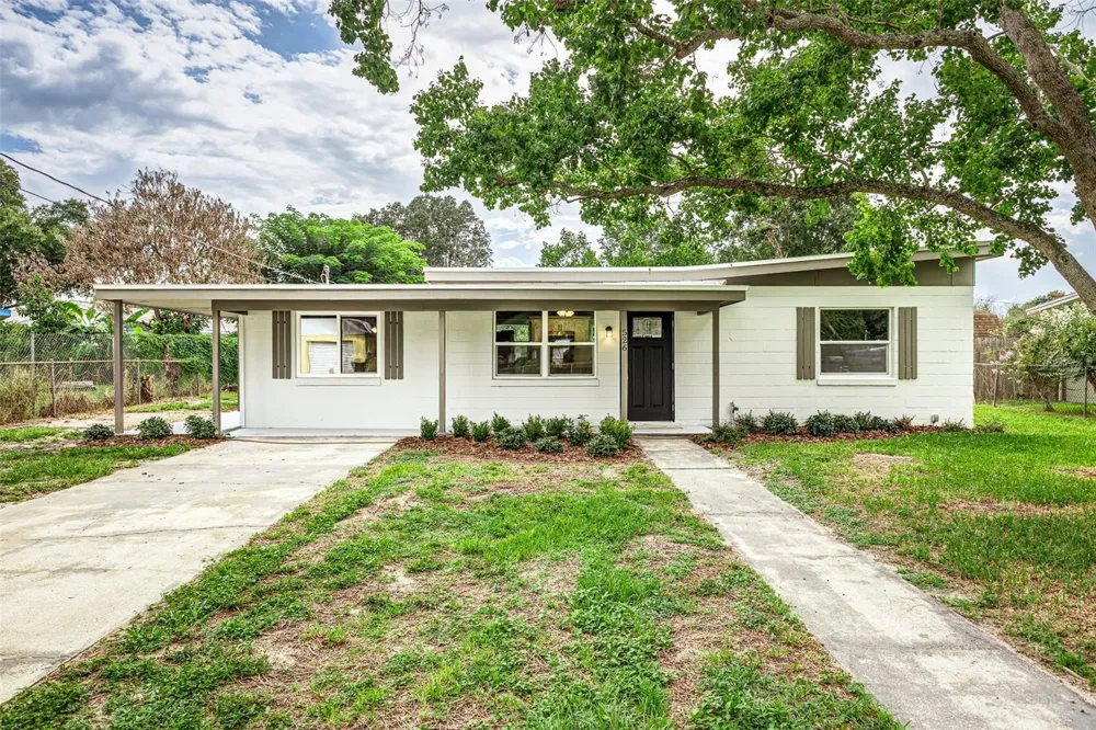 526 VICTORIA BOULEVARD Auburndale, FL 33823