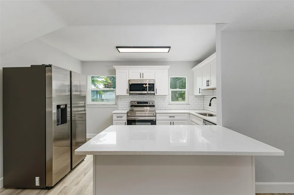 526 VICTORIA BOULEVARD Auburndale, FL 33823