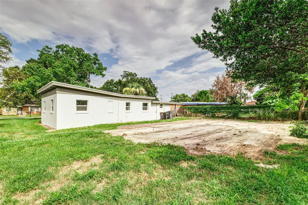 526 VICTORIA BOULEVARD Auburndale, FL 33823