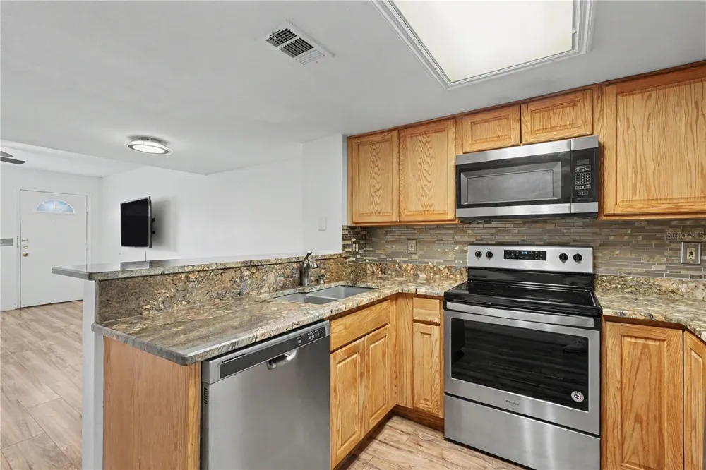 6721 121ST AVENUE #D Largo, FL 33773