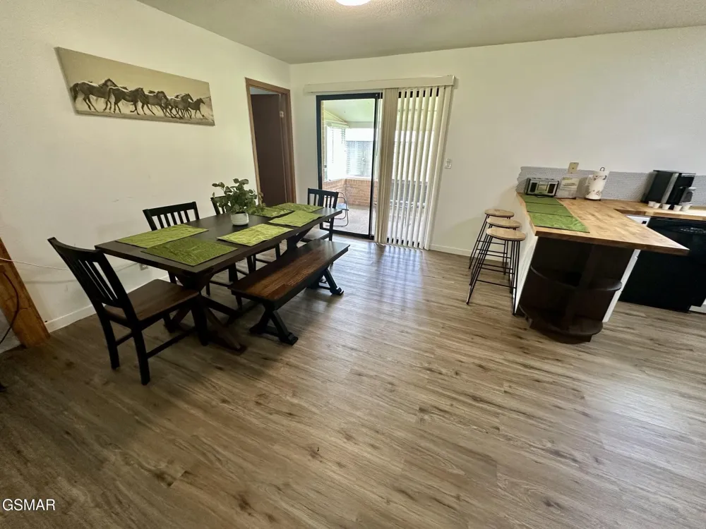 2669 High Valley Drive Pigeon Forge, TN 37863