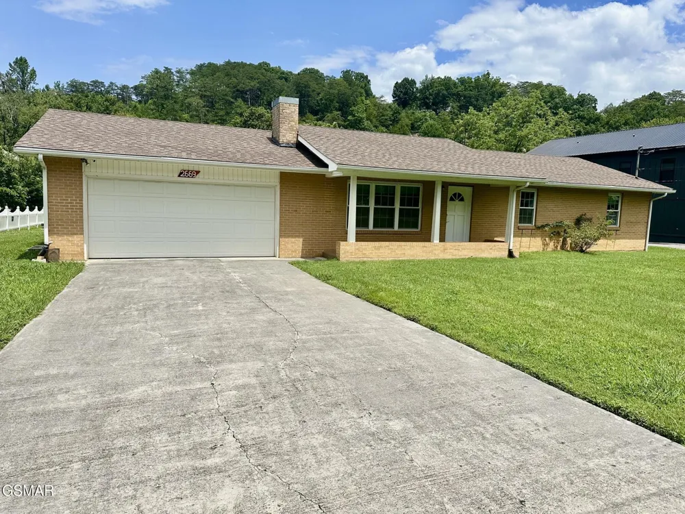 2669 High Valley Drive Pigeon Forge, TN 37863