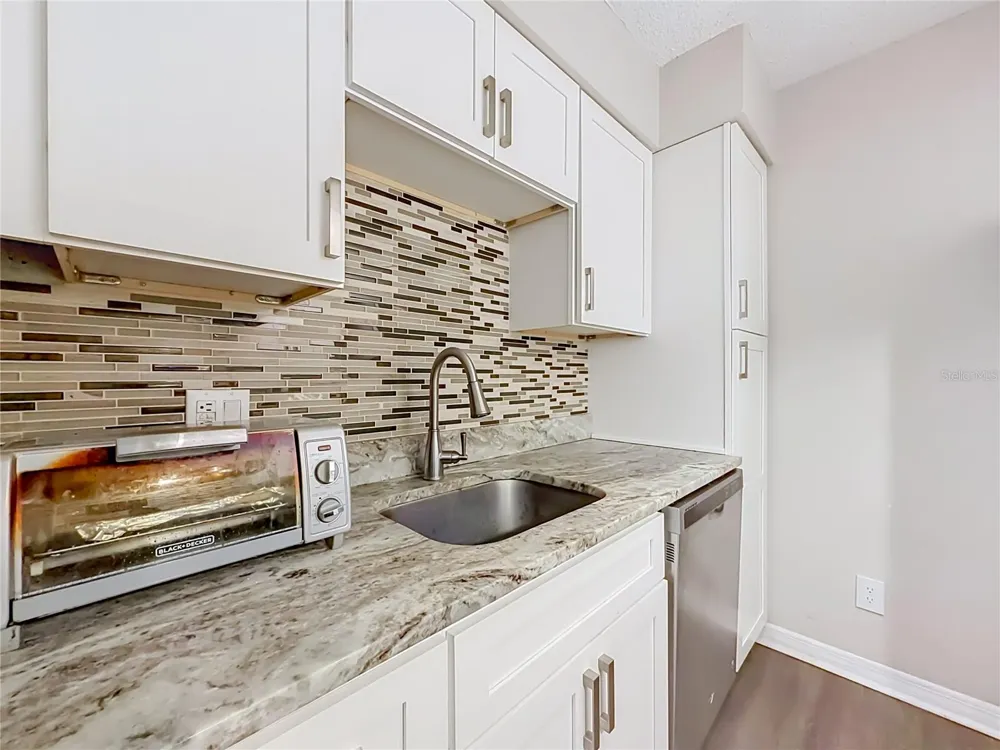 305 WYMORE ROAD #205 Altamonte Springs, FL 32714
