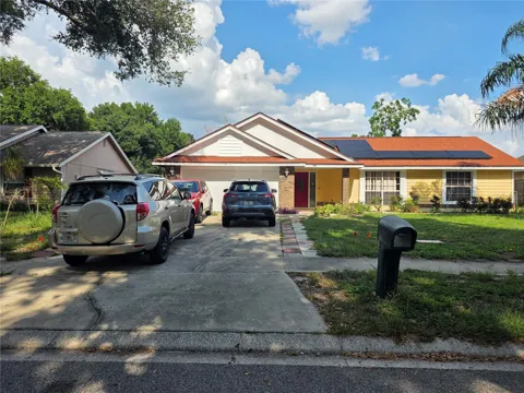 1419 CARRIAGE OAK COURT