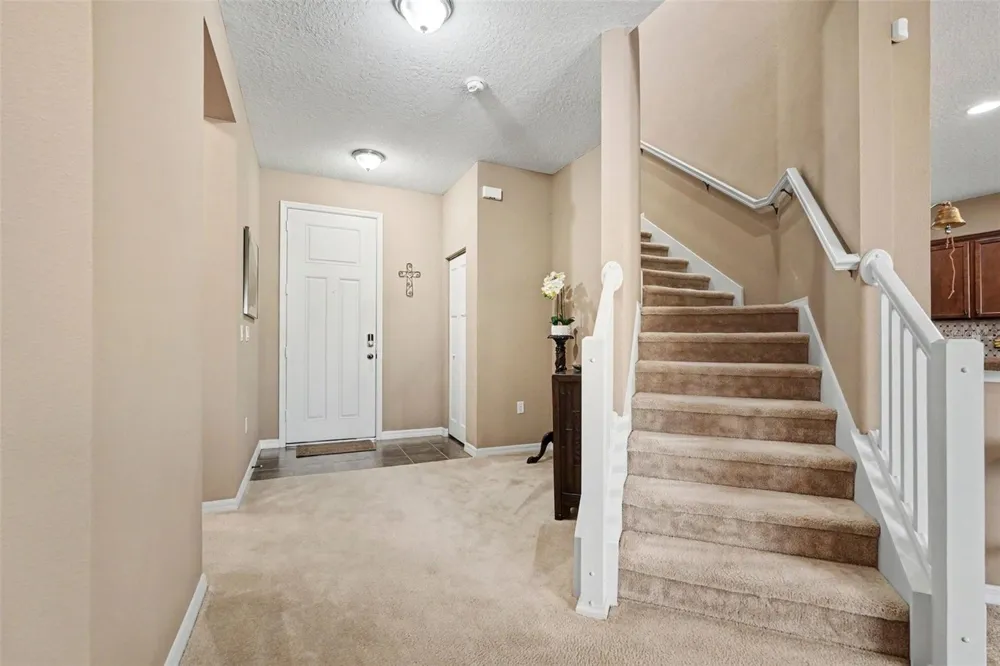 7620 TANGLE RUSH DRIVE Gibsonton, FL 33534