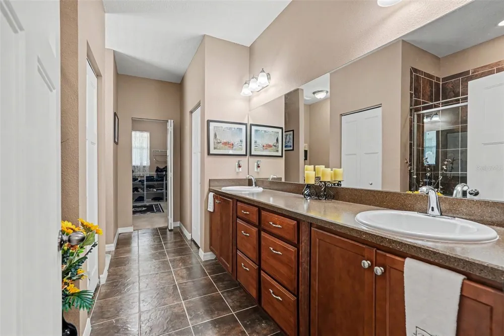 7620 TANGLE RUSH DRIVE Gibsonton, FL 33534