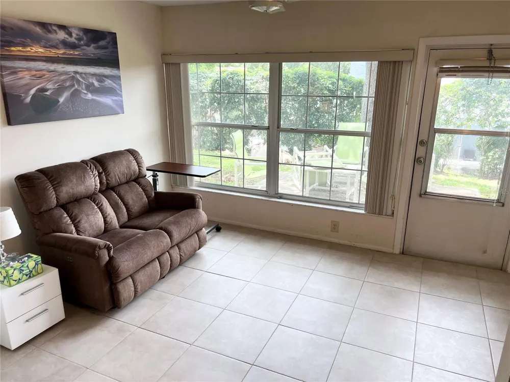 2297 LARK CIRCLE E #C Palm Harbor, FL 34684