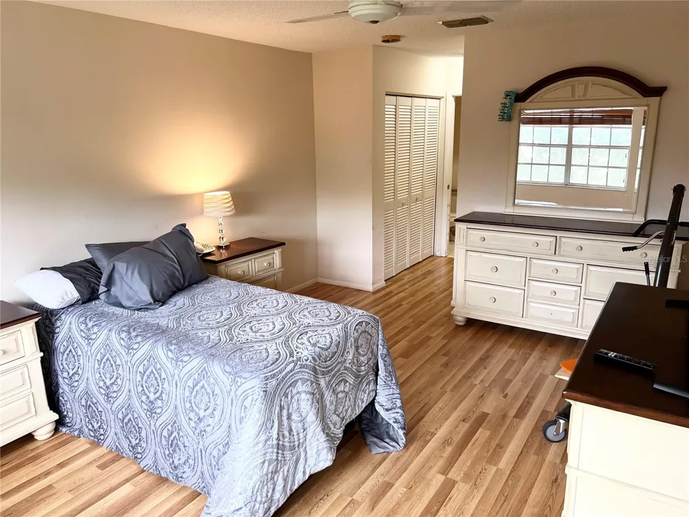 2297 LARK CIRCLE E #C Palm Harbor, FL 34684