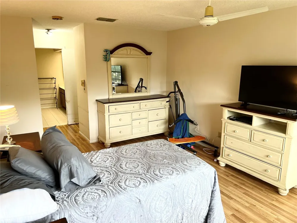 2297 LARK CIRCLE E #C Palm Harbor, FL 34684