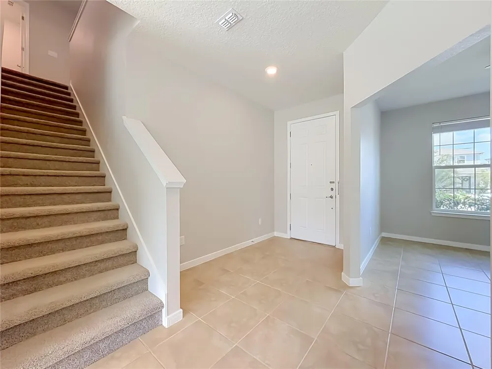 5729 WOODEN PINE DRIVE Orlando, FL 32829