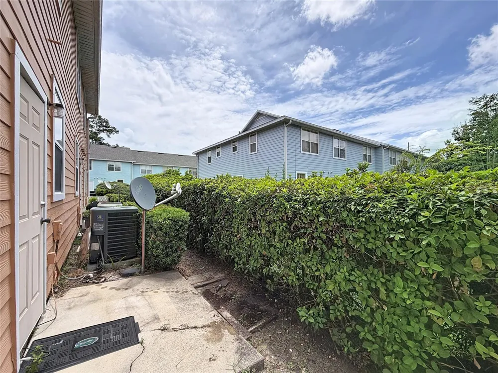 3920 SW 20TH AVENUE #1306 Gainesville, FL 32607