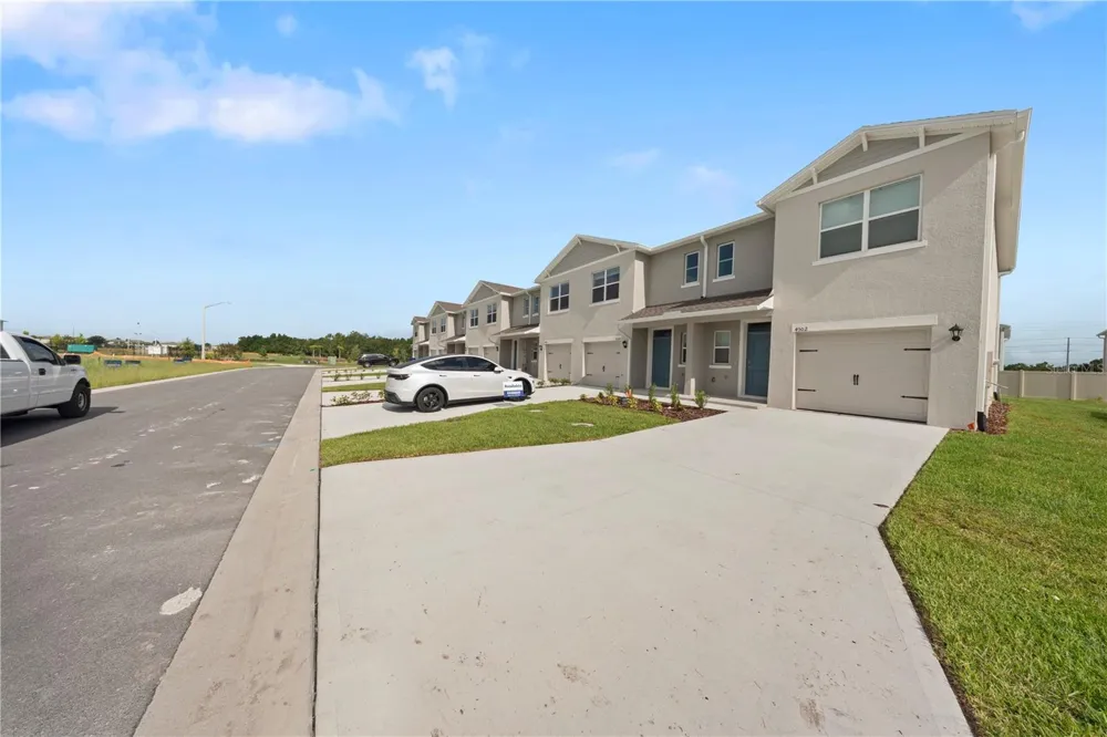 4302 BUTTERSCOTCH CIRCLE Lakeland, FL 33811