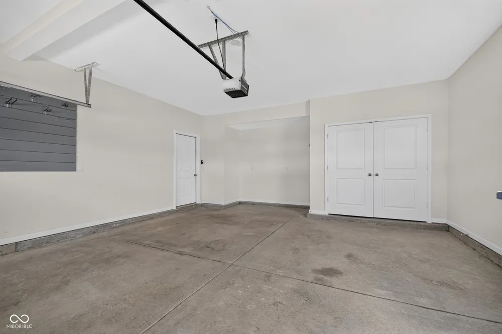 6885 Cardiff Drive McCordsville, IN 46055