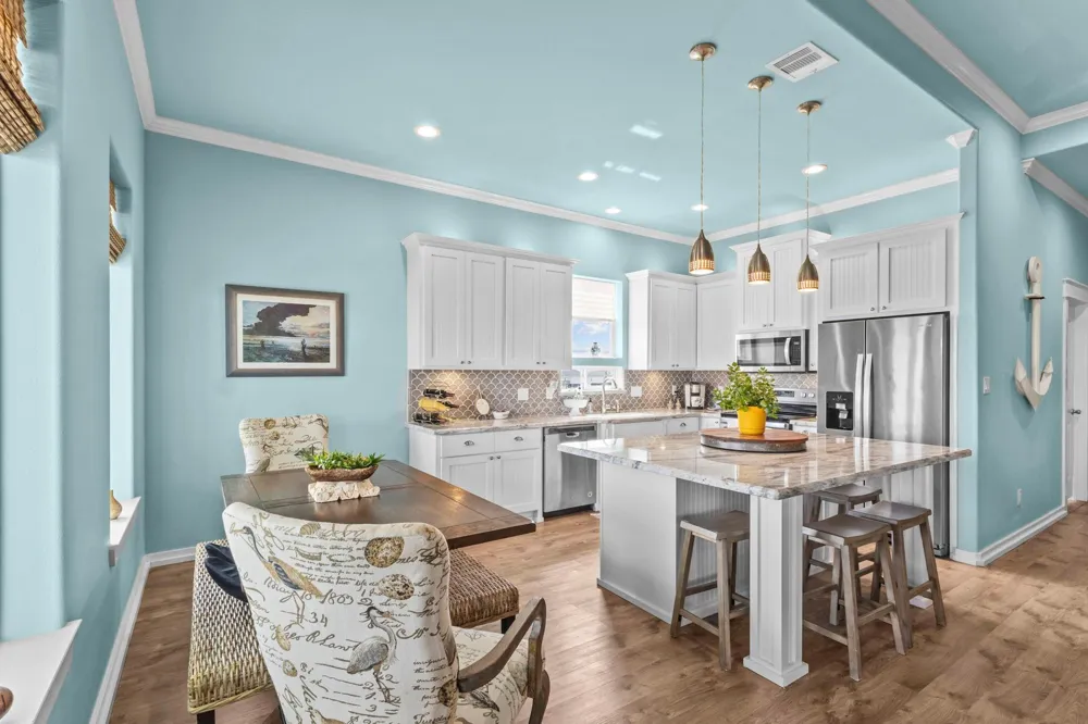 2929 Lakeside Crystal Beach, TX 77650