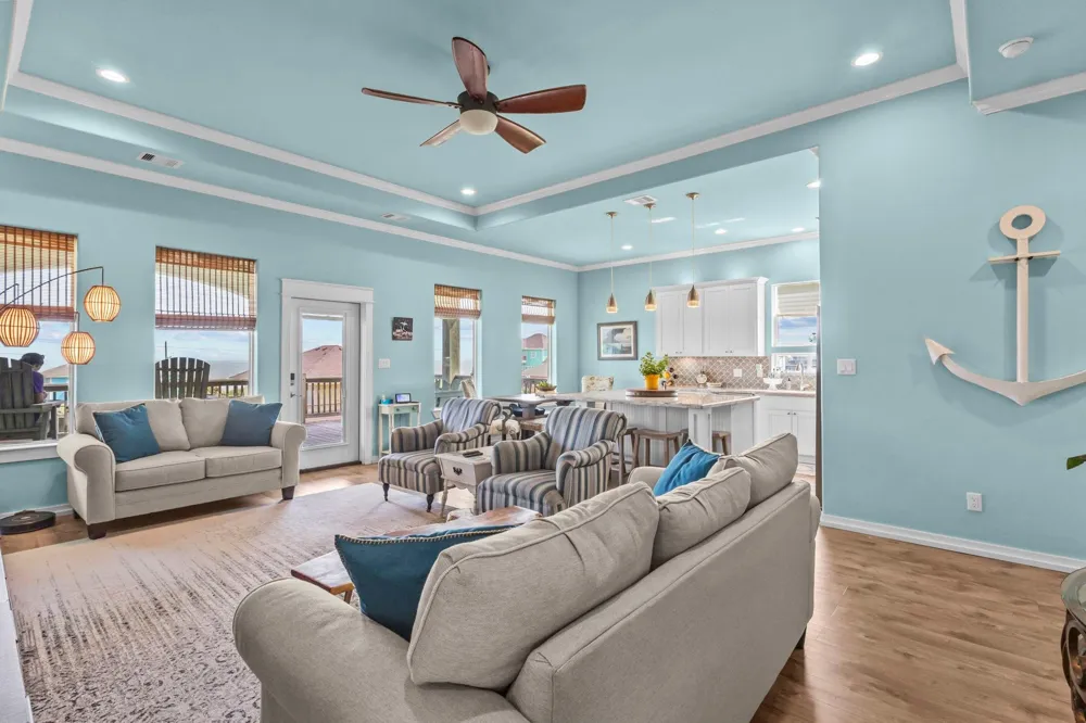 2929 Lakeside Crystal Beach, TX 77650