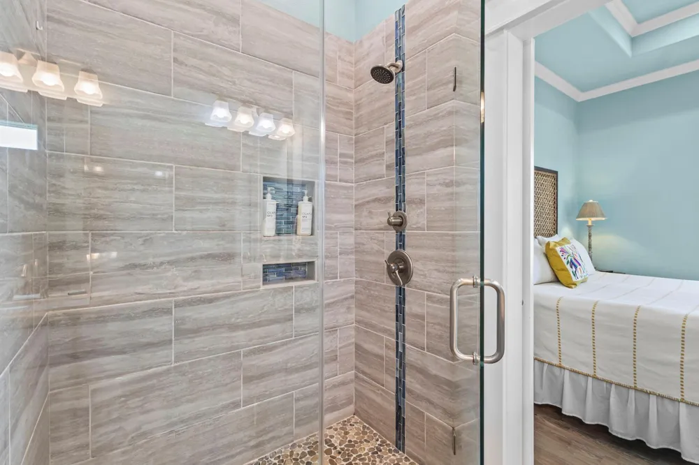 2929 Lakeside Crystal Beach, TX 77650