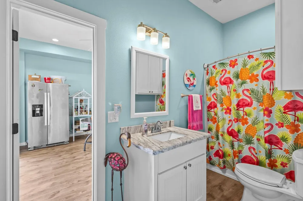 2929 Lakeside Crystal Beach, TX 77650