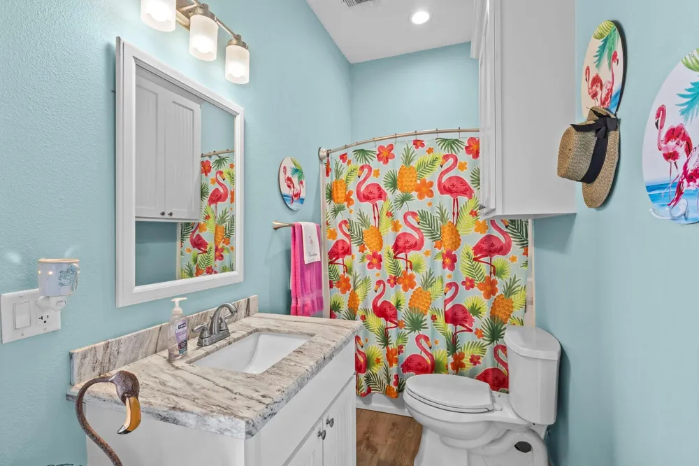 2929 Lakeside Crystal Beach, TX 77650