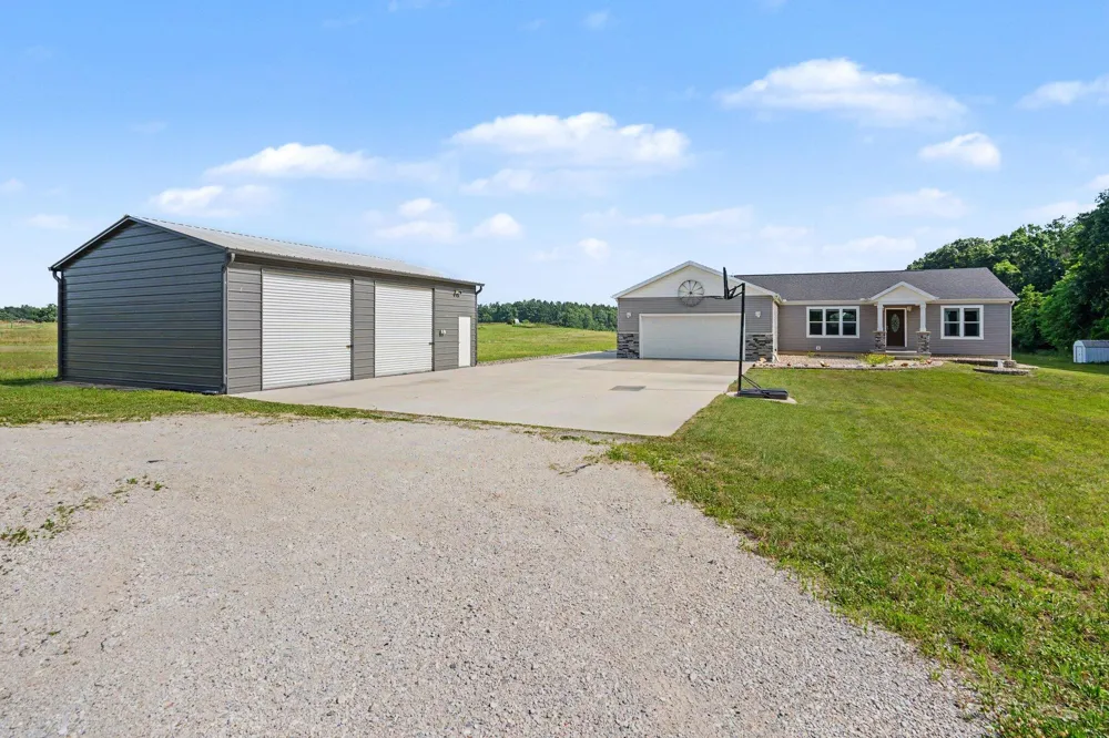 3170 Pine Lake Street Niles, MI 49120
