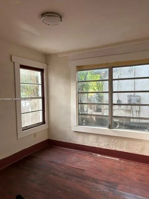 125 NW 7th Ave #1 Miami, FL 33128