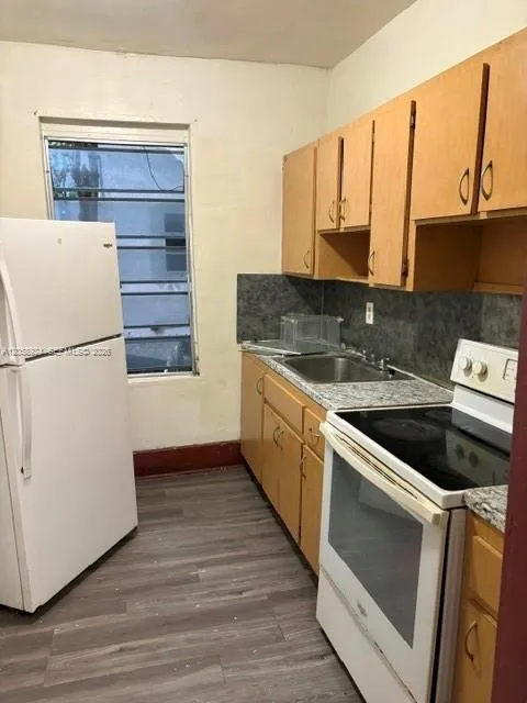 125 NW 7th Ave #1 Miami, FL 33128