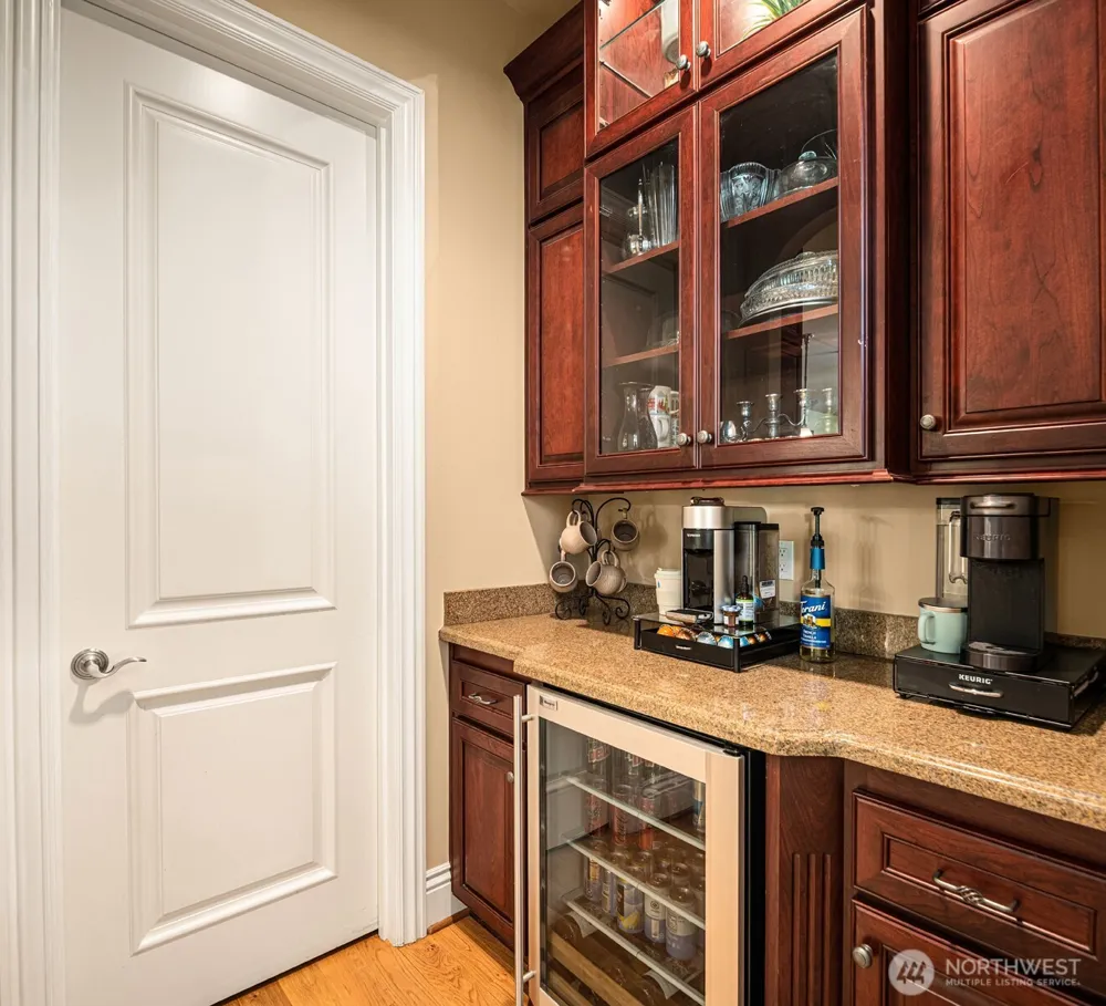 13266 NE 47th Street Bellevue, WA 98005