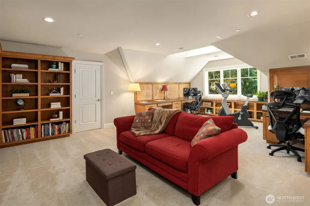 13266 NE 47th Street Bellevue, WA 98005