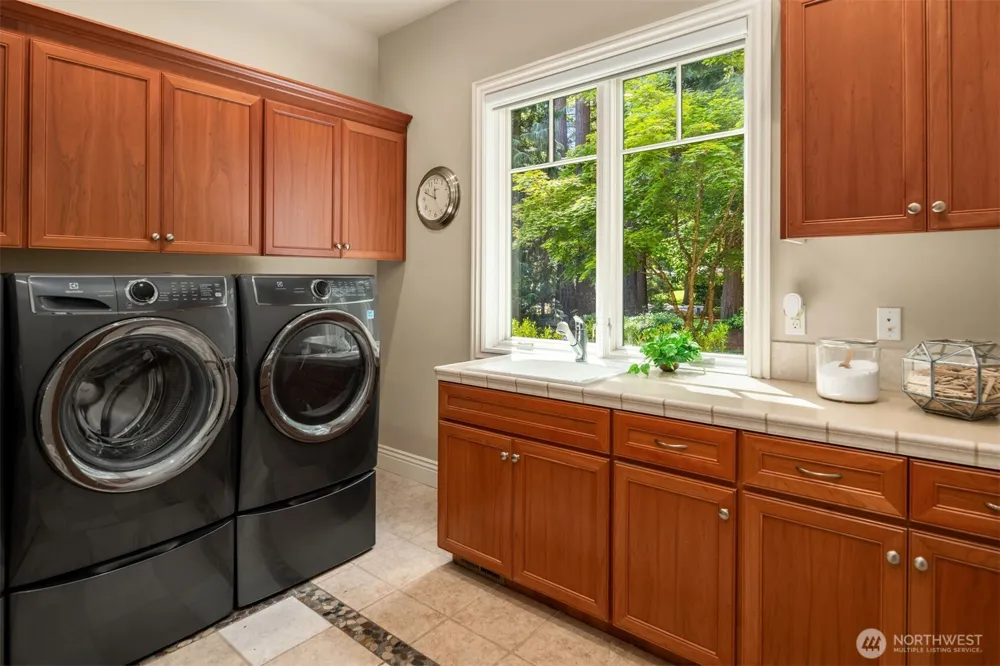 13266 NE 47th Street Bellevue, WA 98005