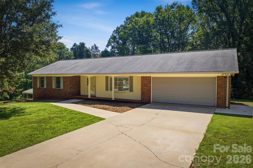 1208 35th Street Place NE #8 Conover, NC 28613