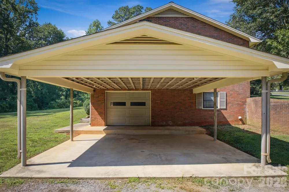 1208 35th Street Place NE #8 Conover, NC 28613